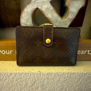 Louis Vuitton Monogram Porte Monnaie Billets Viennois Bifold Wallet